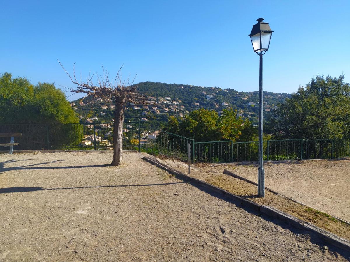 Vacance Location Mer Piscine Var Sud Terrasse Les Issambres Zewnętrze zdjęcie
